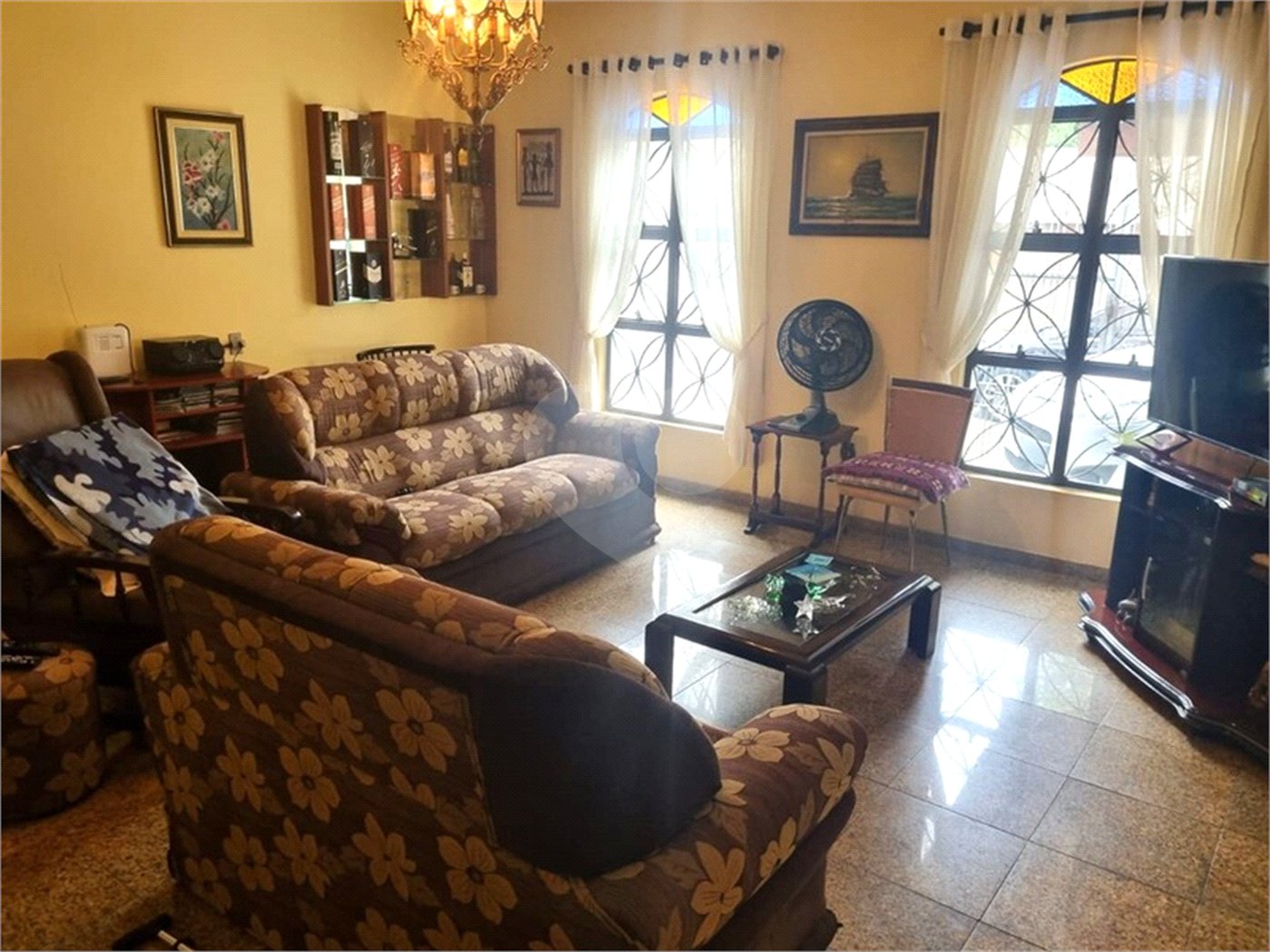 Casa à venda ou para alugar com 5 quartos, sendo 2 suítes,  em Jardim Europa, Sorocaba, SP