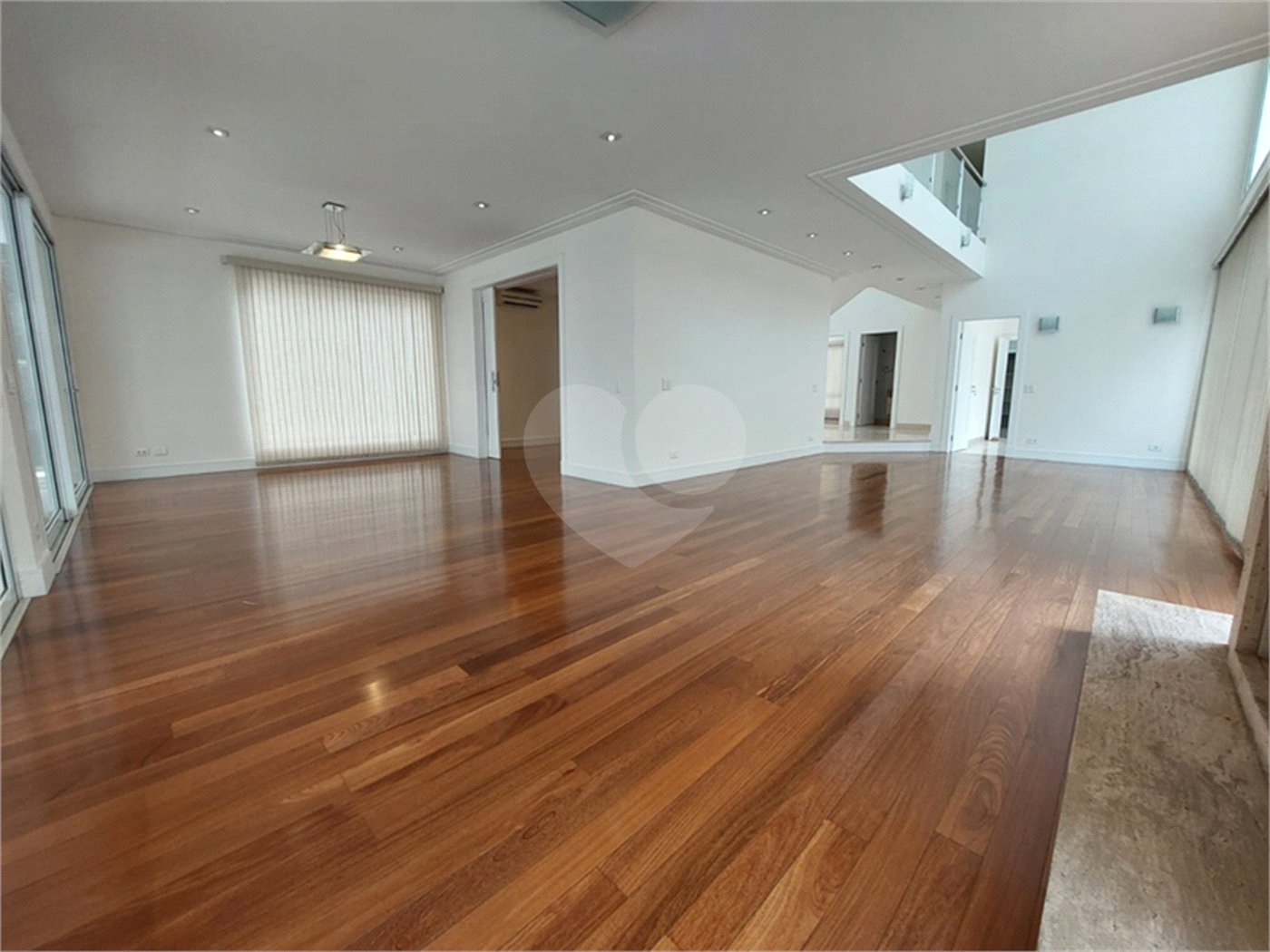Casa à venda com 4 suítes no condomínio Residencial Morumbi, São Paulo - SP