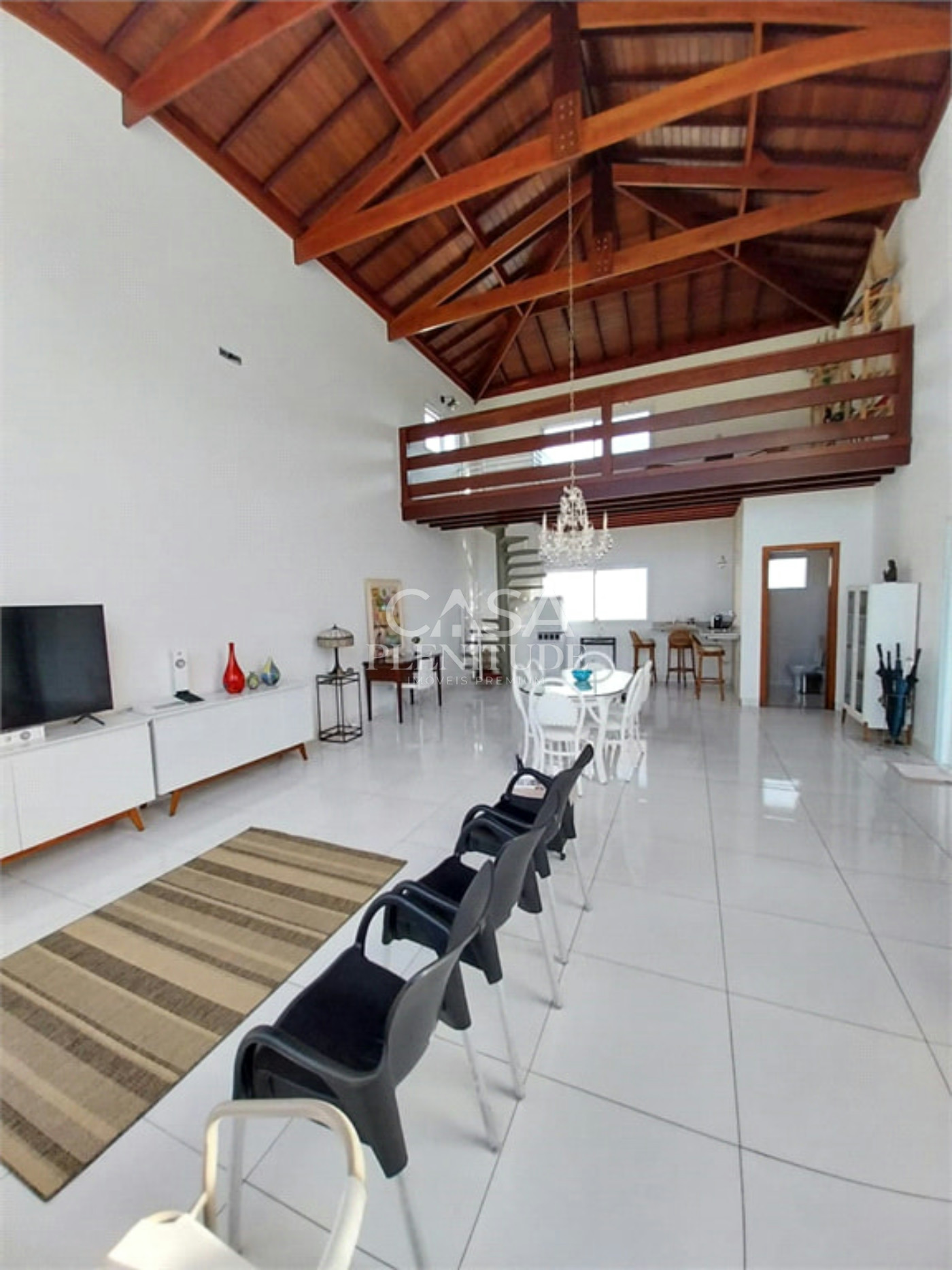 Casa em condomínio à venda ou para alugar com 4 suítes no Centro, Cesário Lange, SP