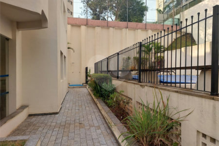 Apartamento à venda com 3 quartos em Vila Ipojuca, São Paulo, SP