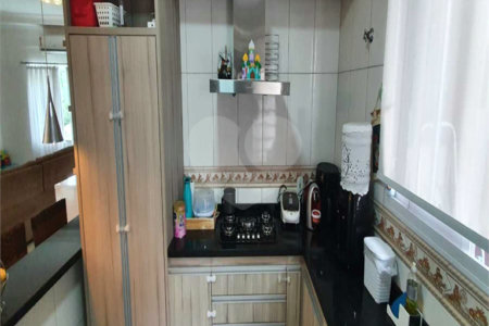 Casa à venda com 3 suítes no condomínio Portal dos Ipês, Indaiatuba - SP