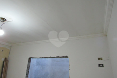 Casa à venda com 1 suíte em Vila Amorim, Suzano, SP