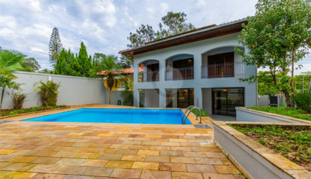 Casa à venda com 4 quartos, sendo 2 suítes,  em Jardim Marajoara, São Paulo, SP