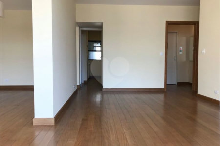 Apartamento à venda ou para alugar com 3 quartos, sendo 1 suíte, em Itaim Bibi, São Paulo, SP