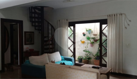 Casa à venda com 2 quartos em Portinho, Cabo Frio, RJ