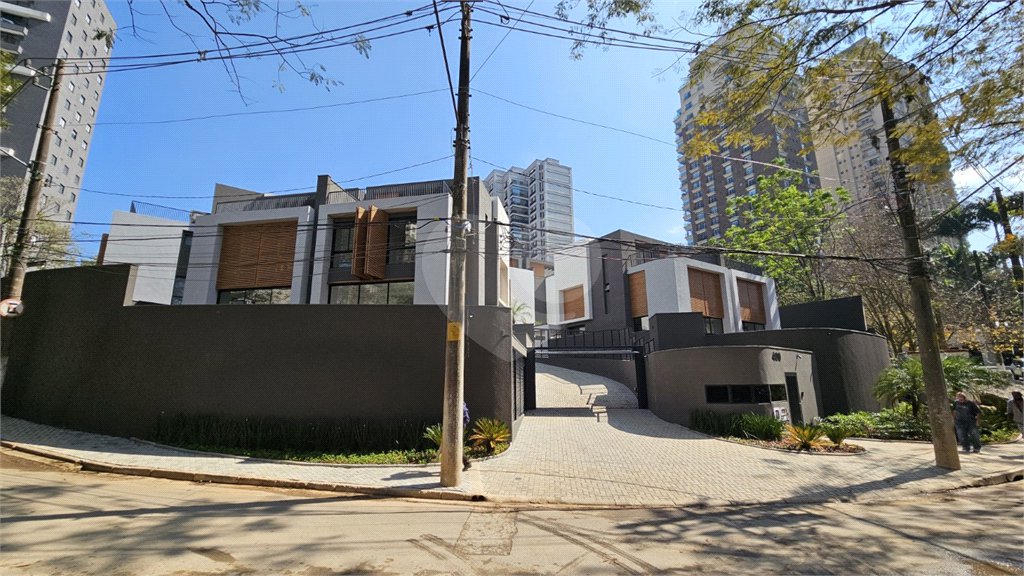 Casa à venda com 4 suítes no condomínio Cube Cidade Jardim, São Paulo - SP