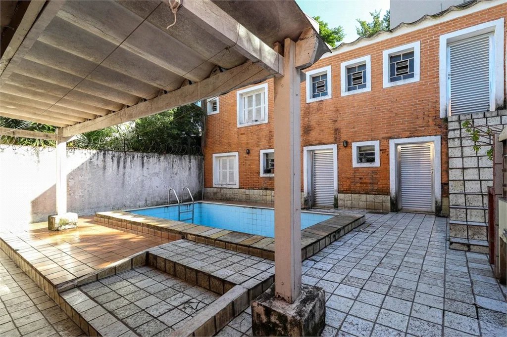 Casa à venda com 4 suítes em Vila Sônia, São Paulo, SP