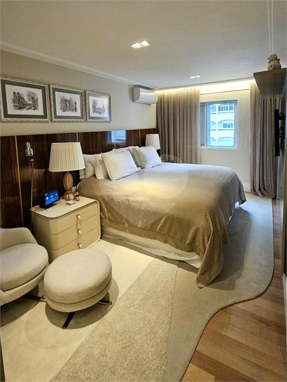 Apartamento à venda com 3 quartos, sendo 1 suíte, em Jardim Europa, São Paulo, SP