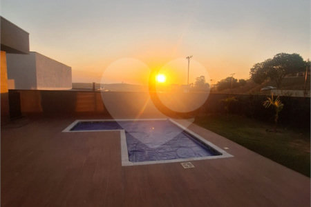 Casa à venda com 4 quartos, sendo 3 suítes, em Condomínio Terras de Santa Cruz, Bragança Paulista, SP