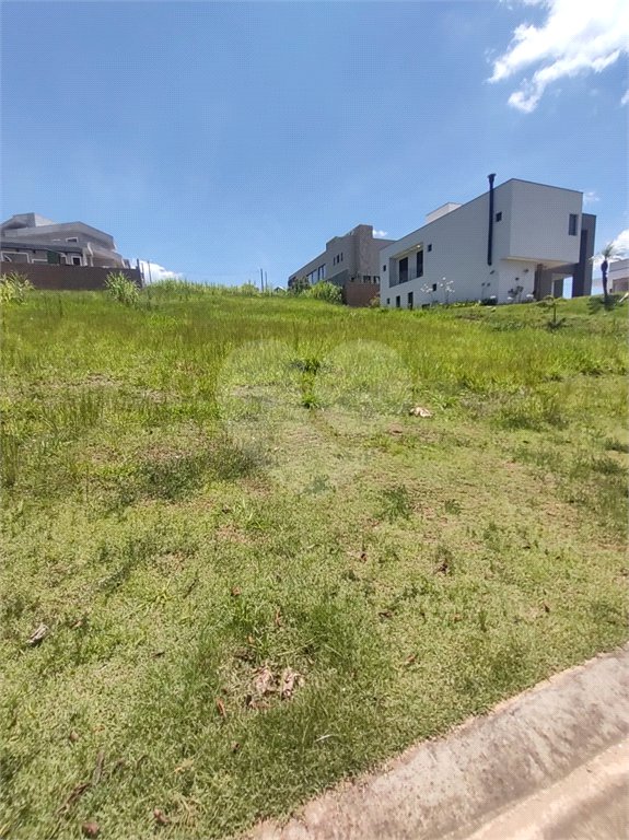 Terreno à venda no condomínio Residencial Campo de Toscana, Vinhedo - SP