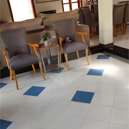Casa à venda com 3 quartos, sendo 2 suítes, no condomínio Vinhas da Vista Alegre - Lado Sede, Vinhedo - SP