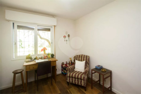 Casa à venda com 4 quartos, sendo 2 suítes, em Chácara Flora, São Paulo, SP