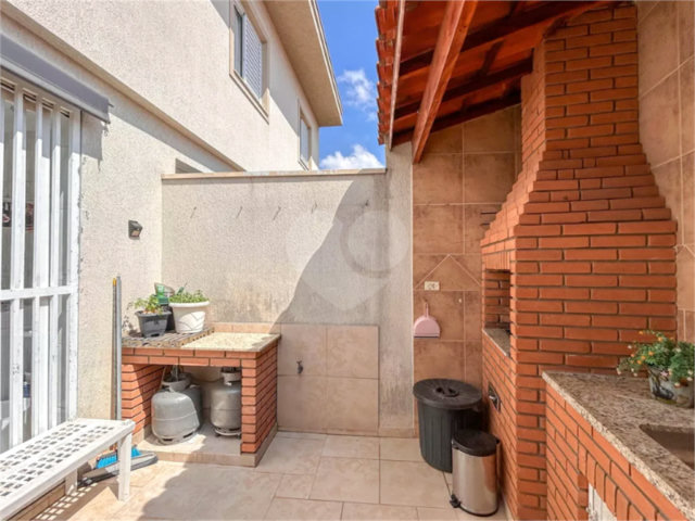 Sobrado à venda com 3 quartos, sendo 1 suíte,  em Vila Mangalot, São Paulo, SP