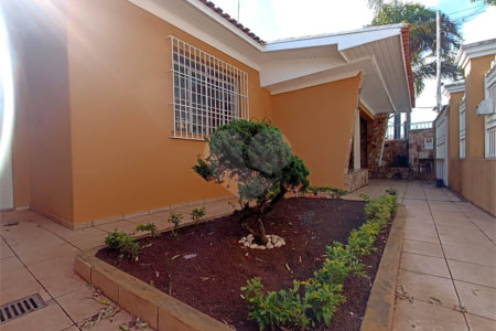 Casa à venda com 3 quartos, sendo 2 suítes,  no Centro, Itapetininga, SP