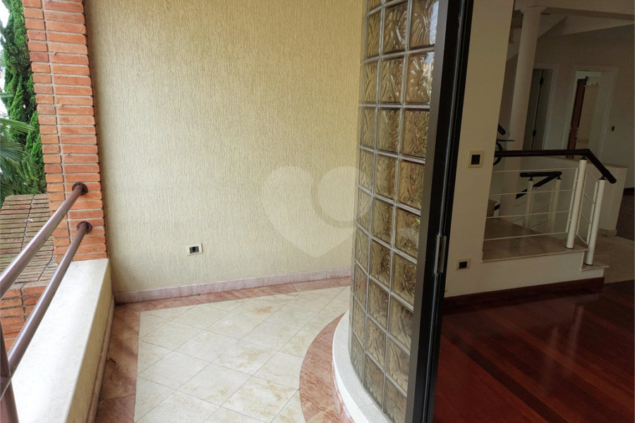 Casa à venda com 3 suítes no condomínio Chácara Francesa, São Paulo - SP