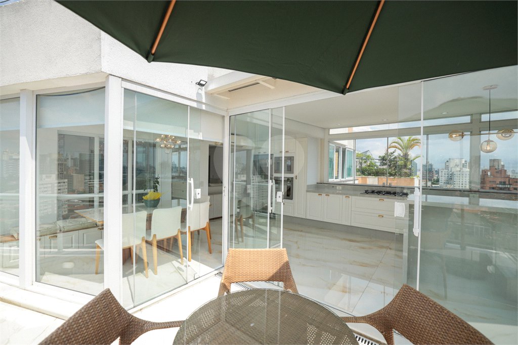 Apartamento à venda com 4 quartos, sendo 1 suíte,  em Vila Mariana, São Paulo, SP