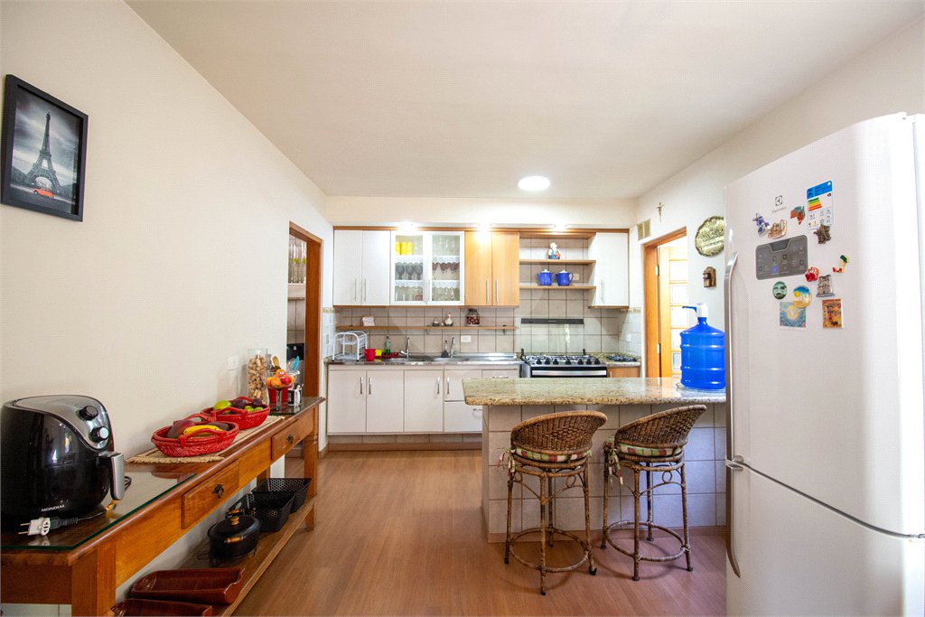 Casa à venda com 4 suítes no condomínio Francesco Rana, São Roque - SP