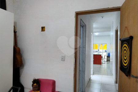 Casa à venda com 3 quartos, sendo 1 suíte,  em Vila Rei, Mogi das Cruzes, SP