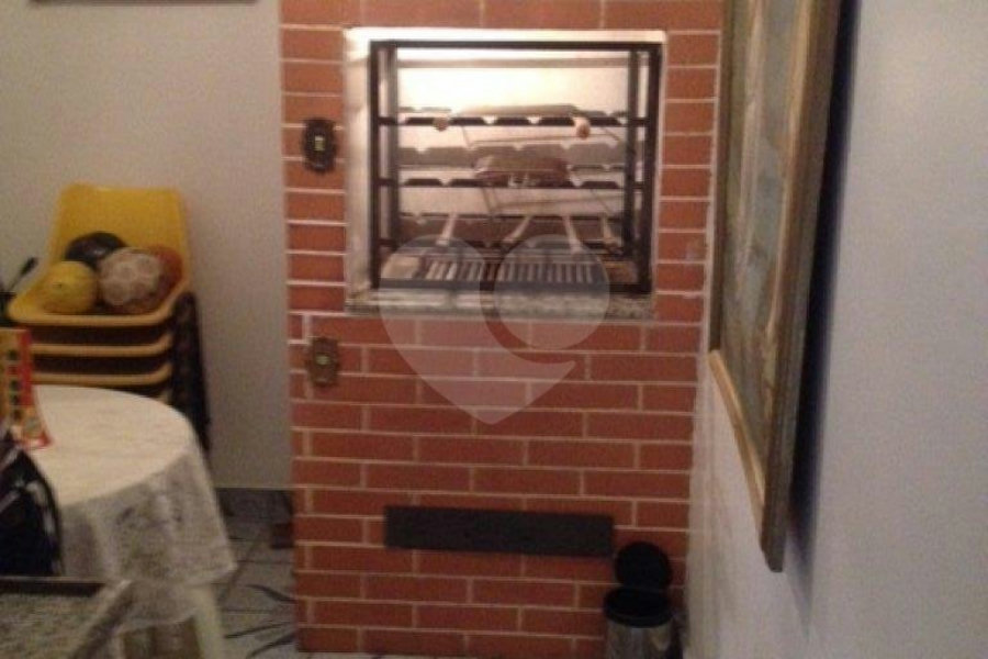 Casa à venda com 4 quartos, sendo 3 suítes, em Vila Paiva, São Paulo, SP