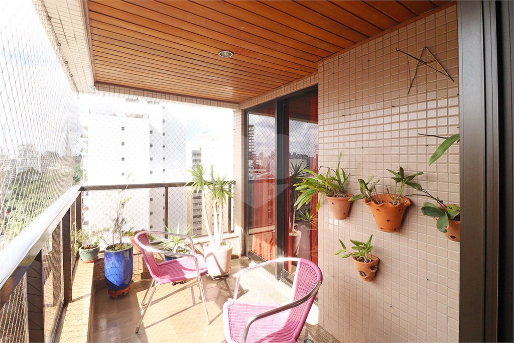 Apartamento à venda com 3 suítes em Vila Madalena, São Paulo, SP
