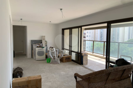 Apartamento à venda com 3 suítes em Bela Aliança, São Paulo, SP