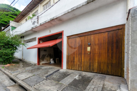 Sobrado à venda ou para alugar com 4 quartos, sendo 1 suíte, em Vila Anglo Brasileira, São Paulo, SP