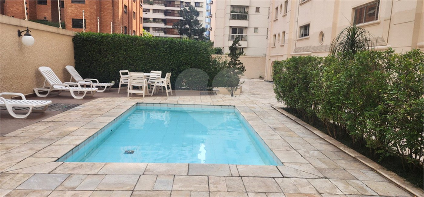 Apartamento à venda ou para alugar com 4 quartos, sendo 1 suíte, em Vila Nova Conceição, São Paulo, SP
