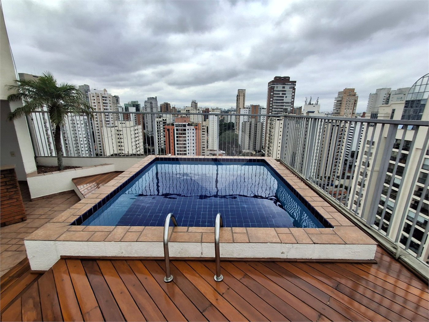 Apartamento à venda com 1 quarto em Indianópolis, São Paulo, SP