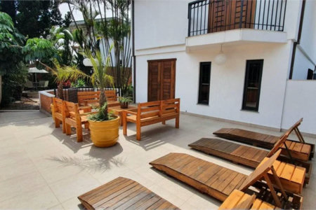 Casa à venda com 5 suítes em Jardim Leonor, São Paulo, SP