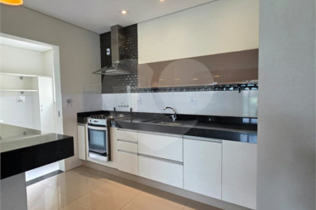Apartamento à venda ou para alugar com 3 suítes no Centro, Vinhedo, SP