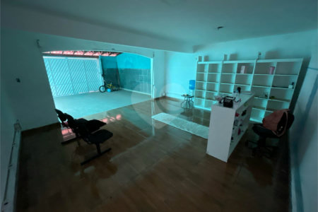 Casa à venda com 3 quartos, sendo 1 suíte, em Vila Júlia, Poá, SP