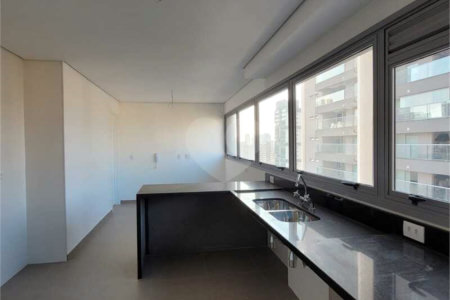 Apartamento à venda com 3 suítes em Água Branca, São Paulo, SP