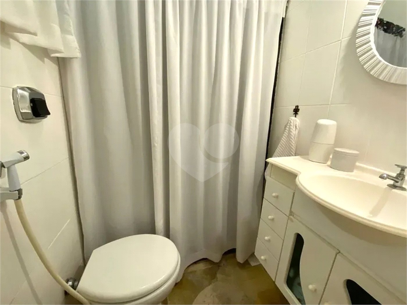 Apartamento à venda com 3 quartos, sendo 1 suíte, em Jardim Botânico, Rio de Janeiro, RJ