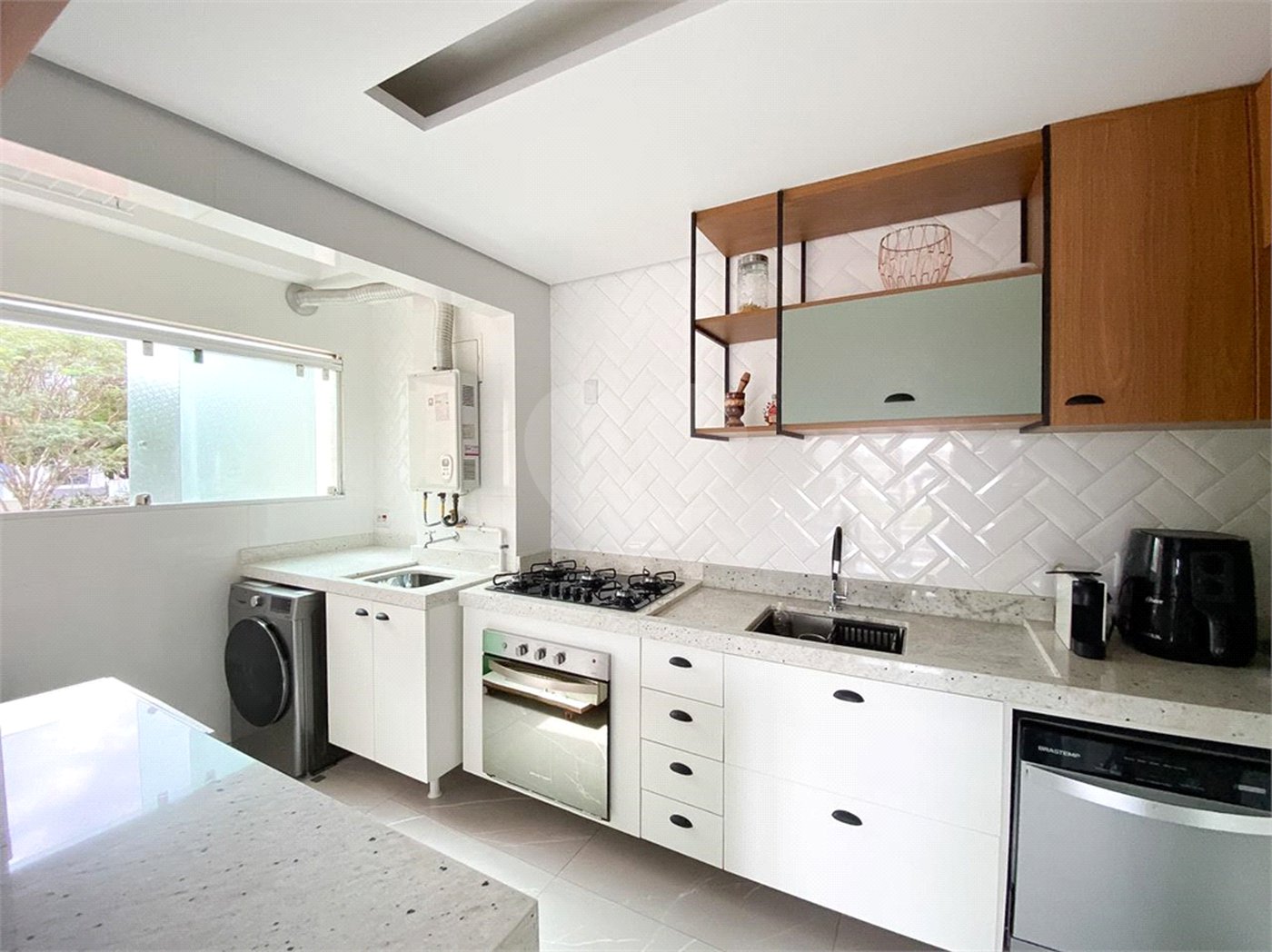 Apartamento à venda com 3 quartos, sendo 1 suíte, em Vila Paiva, São Paulo, SP