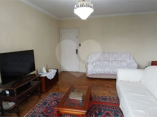 Apartamento à venda com 3 quartos, sendo 1 suíte,  em Bela Vista, São Paulo, SP