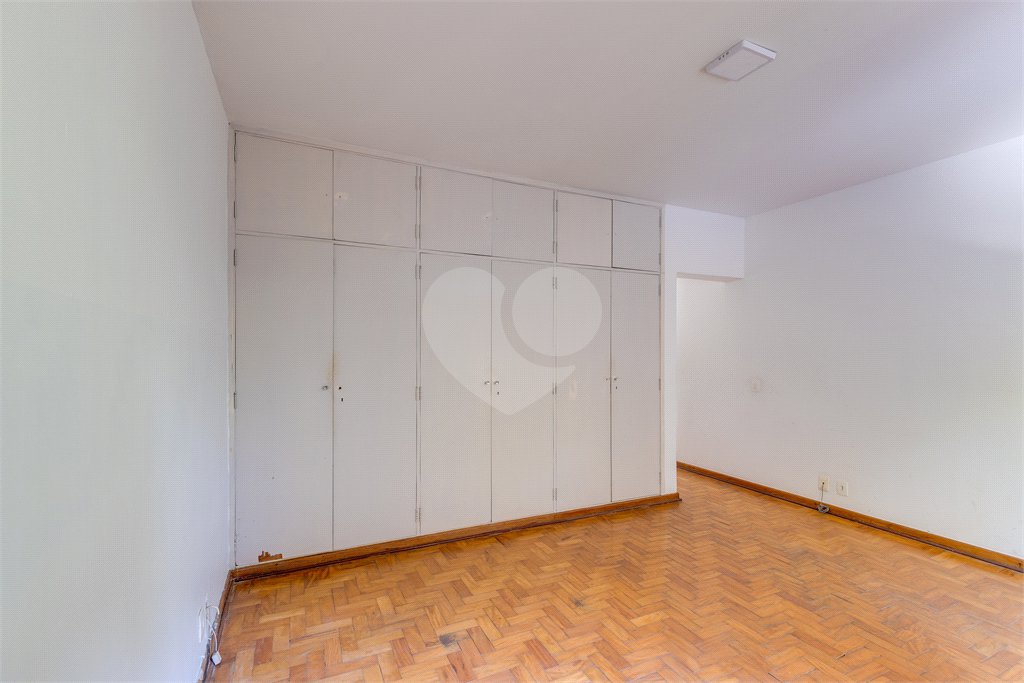 Sobrado à venda com 3 quartos, sendo 1 suíte, em Alto da Boa Vista, São Paulo, SP