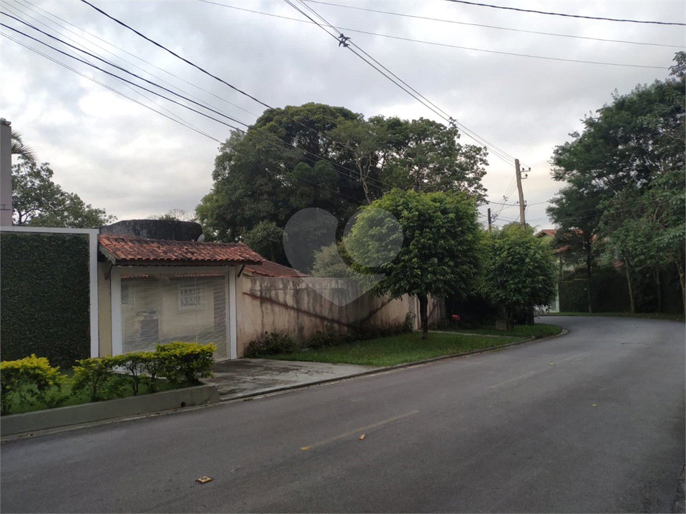 Casa à venda com 3 suítes no condomínio Alpes da Cantareira, Mairiporã - SP