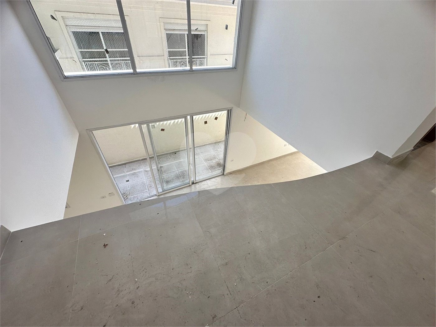 Casa à venda com 4 suítes no condomínio Villaggio Houda, São Paulo - SP