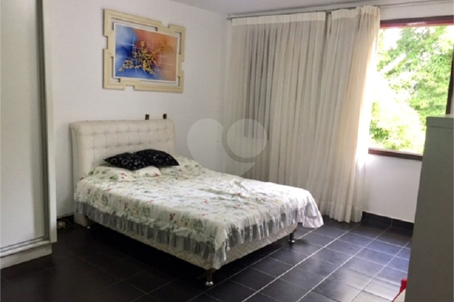 Sobrado à venda com 5 quartos, sendo 2 suítes,  em Tremembé, São Paulo, SP