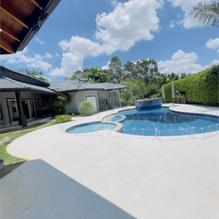 Casa à venda ou para alugar com 3 quartos, sendo 2 suítes, no condomínio Haras Paineiras, Salto - SP