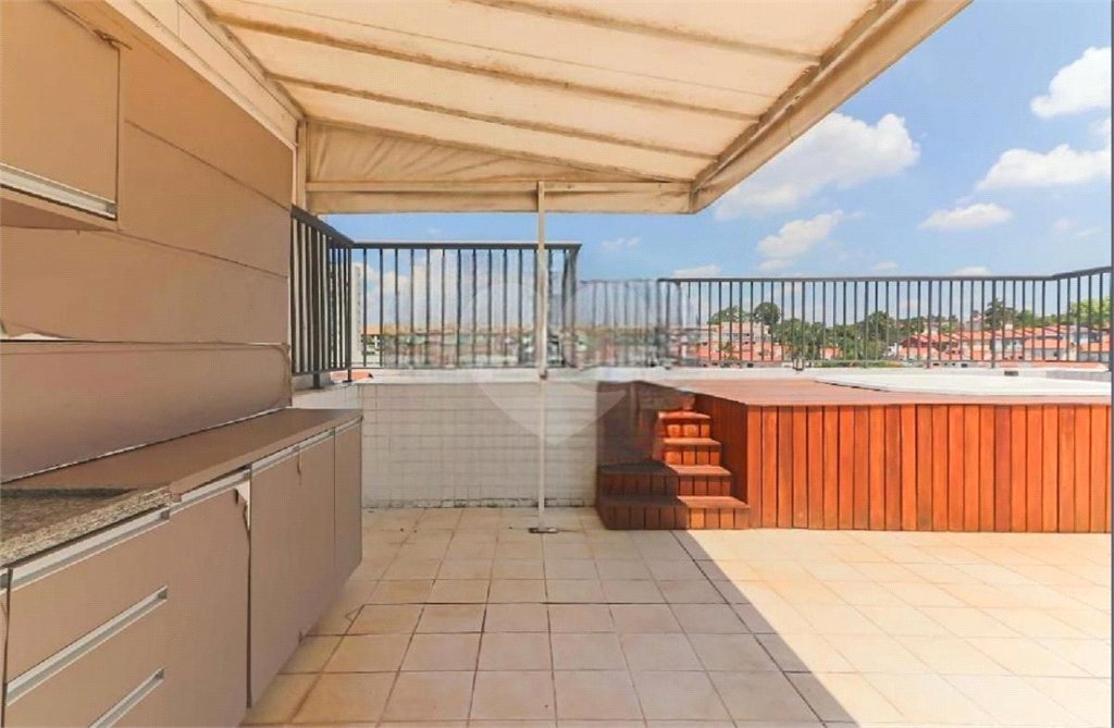 Apartamento à venda com 3 quartos, sendo 1 suíte,  em Cidade São Francisco, São Paulo, SP
