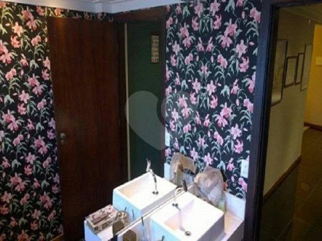 Sobrado à venda com 3 quartos, sendo 1 suíte,  em Parada Inglesa, São Paulo, SP