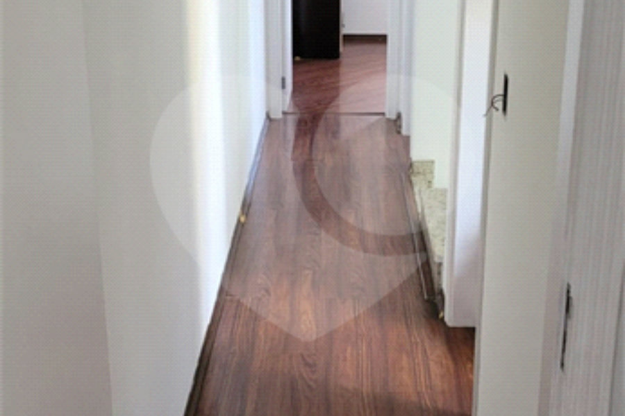 Sobrado à venda com 5 quartos, sendo 1 suíte, em Santana, São Paulo, SP