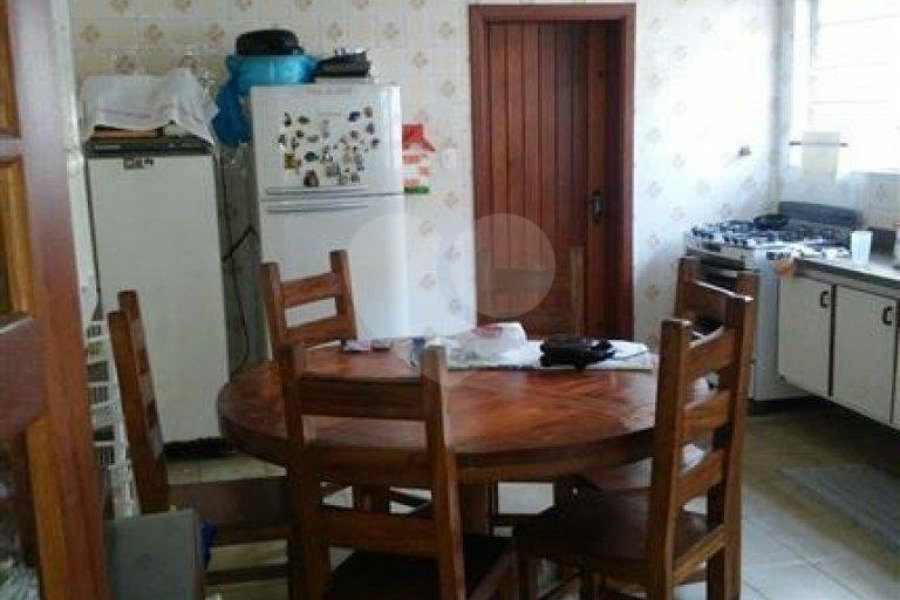 Sobrado à venda com 3 quartos em Água Fria, São Paulo, SP