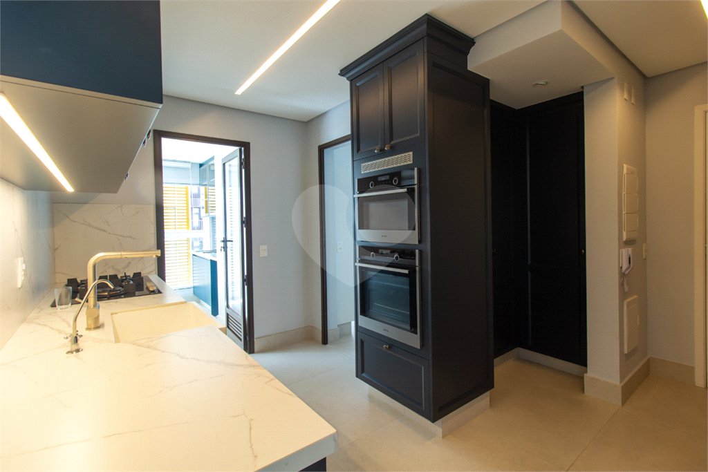 Apartamento à venda com 3 suítes em Brooklin, São Paulo, SP