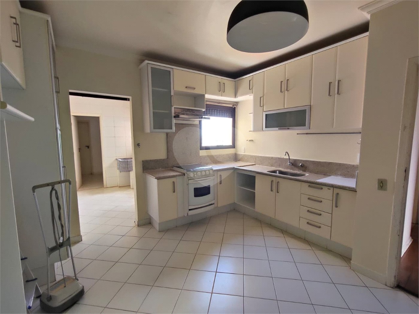 Apartamento à venda ou para alugar com 3 quartos, sendo 1 suíte, no Centro, Itapetininga, SP