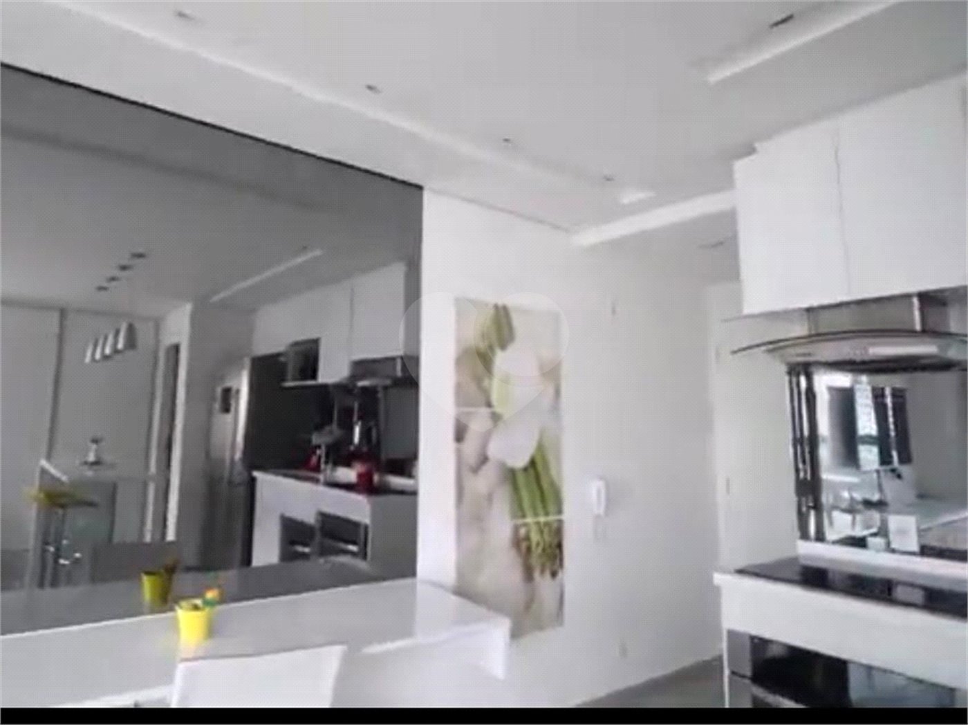 LINDO APARTAMENTO DE 42M² COM SUITE E VAGA DE GARAGEM LOCALIZADO NO PARAISO