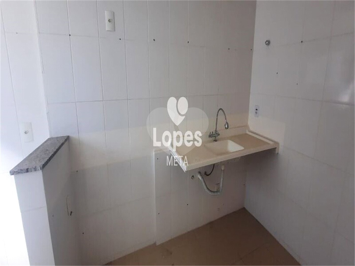 Apartamento à venda com 2 quartos, sendo 1 suíte, em Jardim das Colinas, São José dos Campos, SP