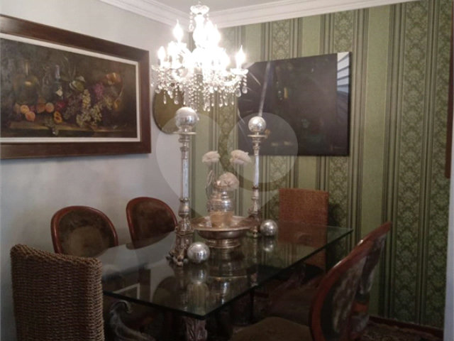 Apartamento à venda com 3 quartos, sendo 2 suítes,  em Campo Belo, São Paulo, SP