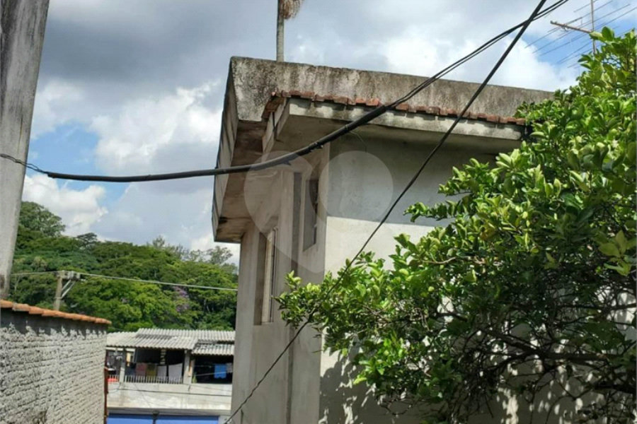 Casa à venda com 3 quartos, sendo 1 suíte,  em Horto, São Paulo, SP